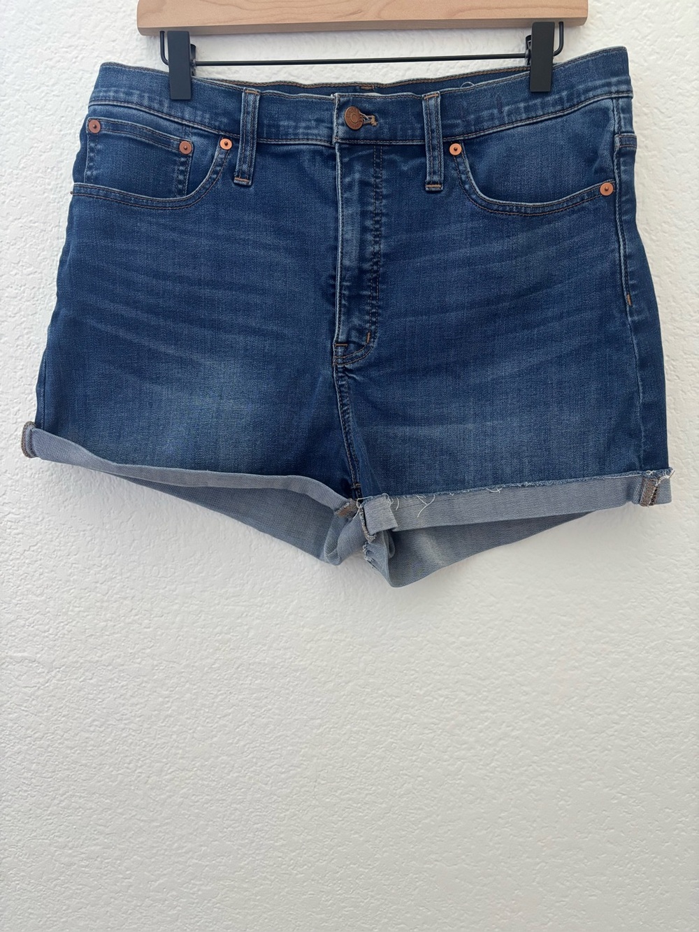 Madewell High Rise denim shorts medium dark wash size 32 cotton blend